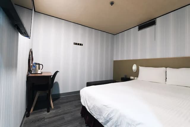 首府旅館｜緊鄰府中、板橋站-標準雙人間-4