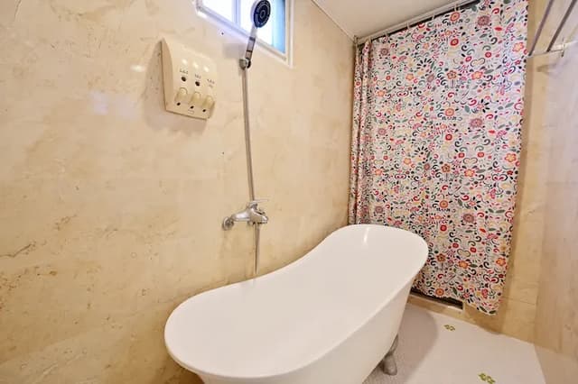 波斯卡朵親子城堡渡假民宿-豪華海景六人房-附浴缸-7