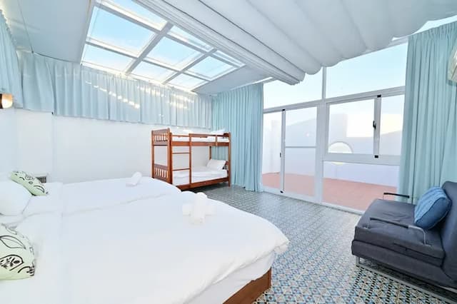 波斯卡朵親子城堡渡假民宿-星空海景六人房-2