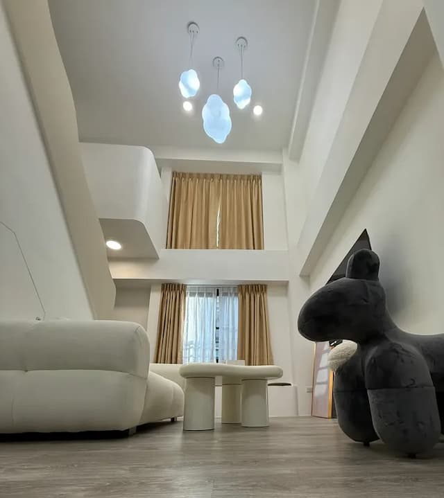 Tsum Chill /near the Second Art Museum and Chihkan Tower Business District-Cloud-1