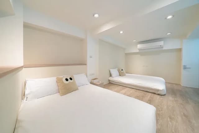 Tsum Chill /near the Second Art Museum and Chihkan Tower Business District-Cloud-3