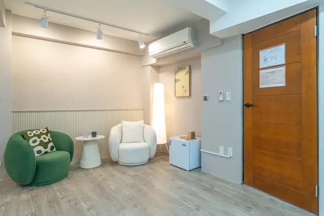 Tsum Chill /near the Second Art Museum and Chihkan Tower Business District-Pure-3