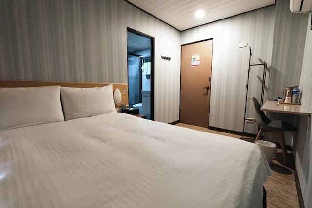 首府旅館｜緊鄰府中、板橋站-大型雙人間-5