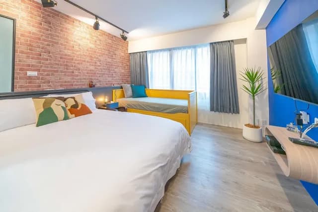 Tsum Chill /near the Second Art Museum and Chihkan Tower Business District-Blue-5