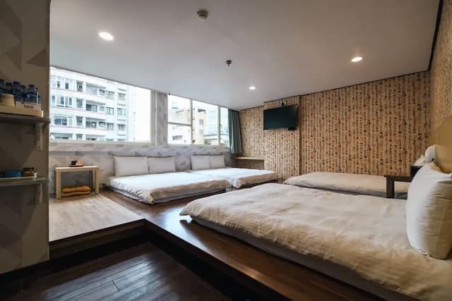 首府旅館｜緊鄰府中、板橋站-家庭套房-1