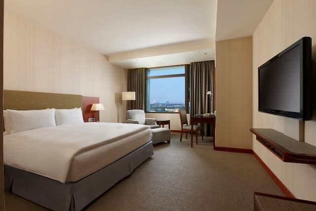 台中港酒店 l  三井Outlet開車8分鐘-豪華雙人房-含早餐-1