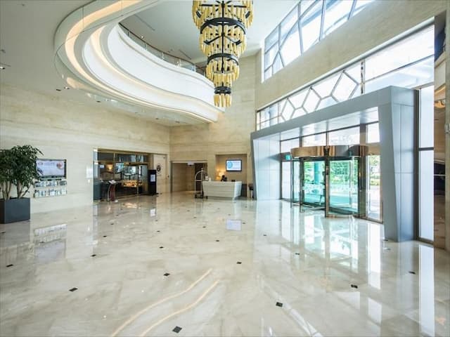 台中港酒店 l  三井Outlet開車8分鐘-豪華雙人房-含早餐-6