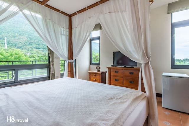 A Qian B&B-Mountain View Double Room with Bathtub-5