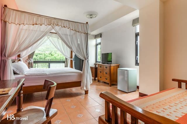 A Qian B&B-Mountain View Double Room with Bathtub-3