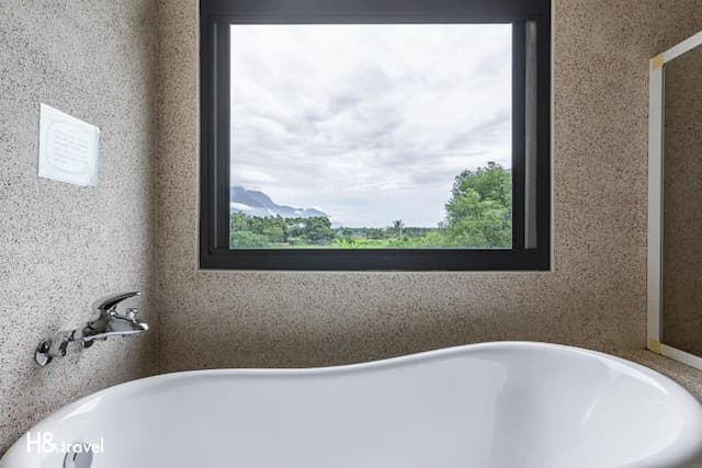 A Qian B&B-Mountain View Double Room with Bathtub-7