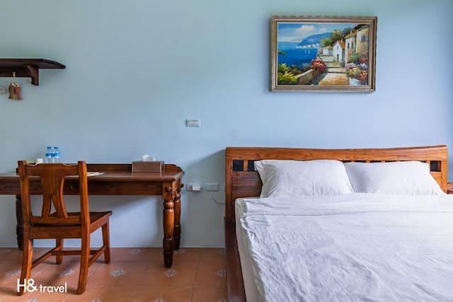 A Qian B&B-Exquisite Double Room with Balcony-6