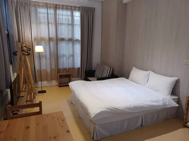 台南懷舊風格/透天一樓套房-好停車-近文化中心-老屋新力-透天整層一樓-好停車-2