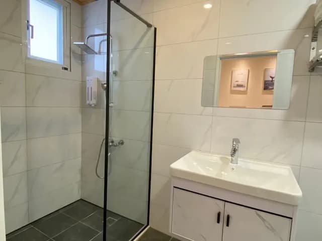 Sun Never Sets Bed and Breakfast-Single Room-3