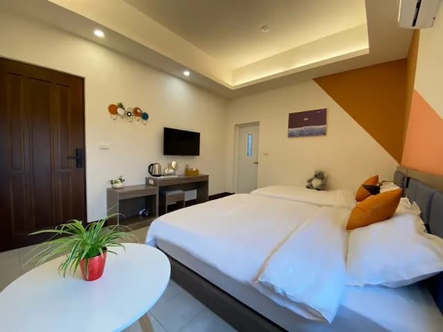 Sun Never Sets Bed and Breakfast-Triple Room-5