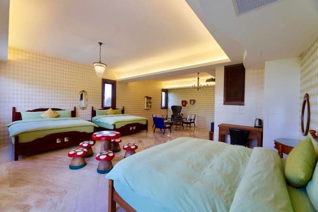 Hanaga Garden Guest House-Six-person suite (not available)-2