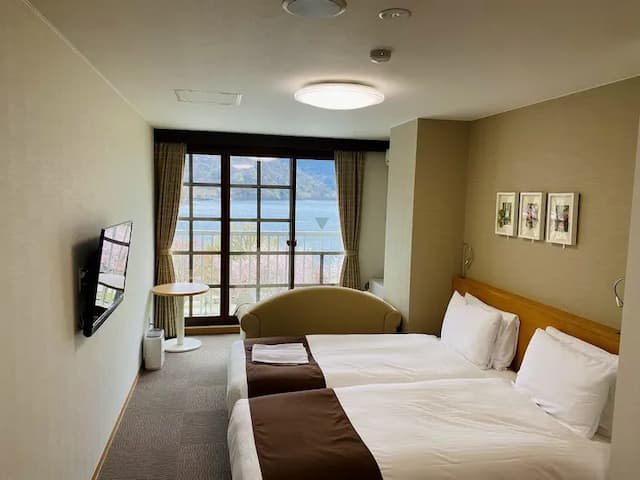 スタンダードツインレイクビュー４階