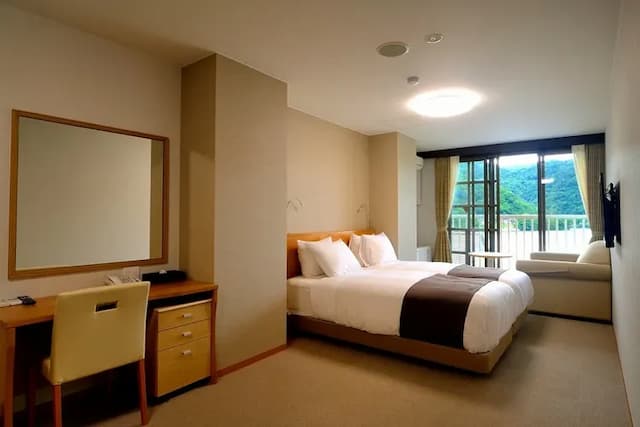 デラックスツインレイクビュー４階