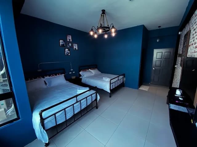 l墾丁包棟民宿lantique恆春古城工業風四臥室10人包棟IG I電動麻將l k歌l烤肉l德州撲克桌遊I步行車站三分鐘2025新開幕lline Id Kenting-timehouse-Two-bedroom 8~10 people private building-2