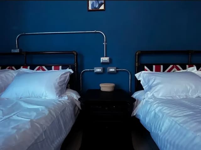 l墾丁包棟民宿lantique恆春古城工業風四臥室10人包棟IG I電動麻將l k歌l烤肉l德州撲克桌遊I步行車站三分鐘2025新開幕lline Id Kenting-timehouse-Two-bedroom 8~10 people private building-3