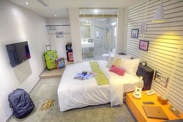 二十輪旅店西門町館-高級客房(無窗)-2