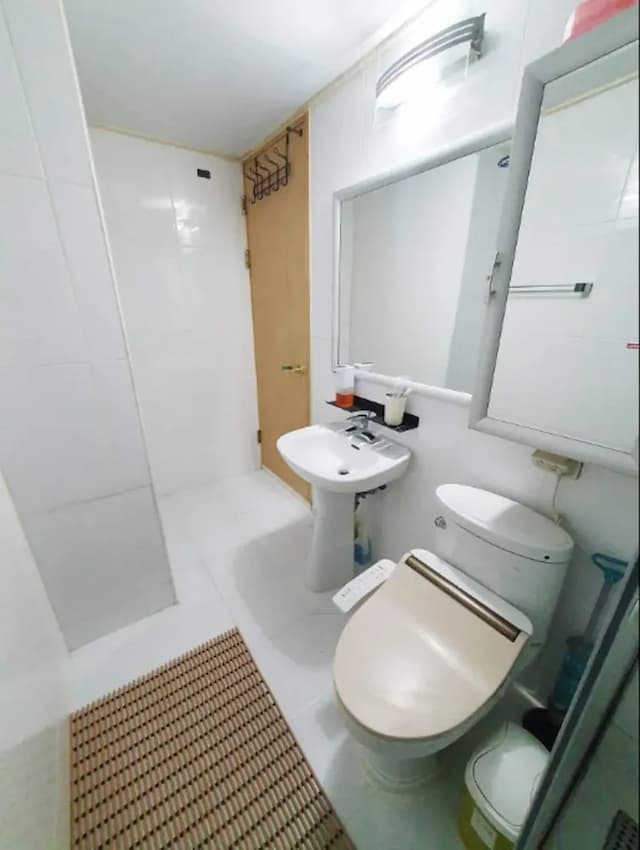 Hongik Univ Stn Exit 3 10sec (4 Single Beds)-弘益大學入口站 3 號出口 10 秒 (4 single beds)-11