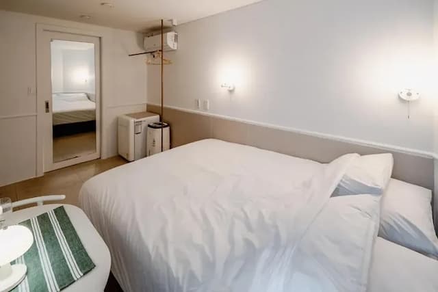 菲斯精品飯店-標準雙人房-2