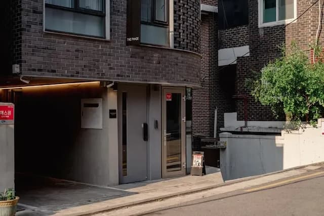 菲斯精品飯店-高級雙人房-9