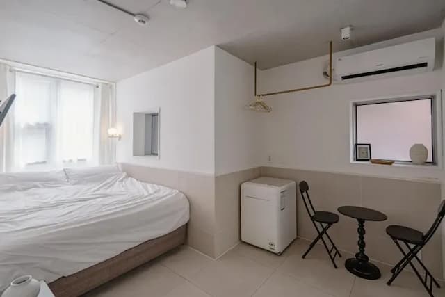 菲斯精品飯店-高級雙人房-2