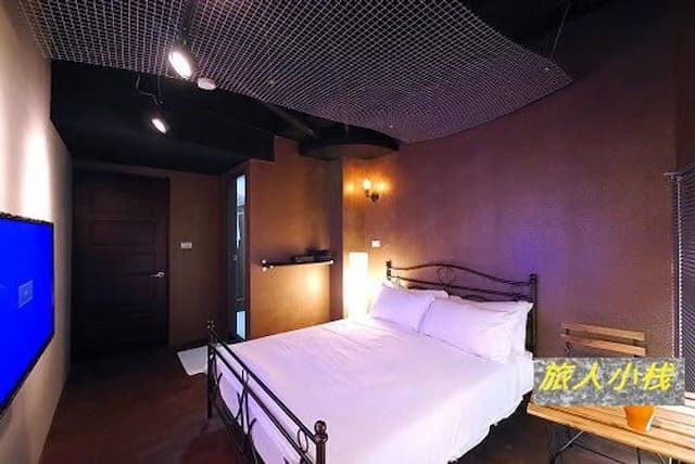 Traveler Station R15-203-8