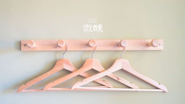 ティプシーホテル-Warm quadruple room-4