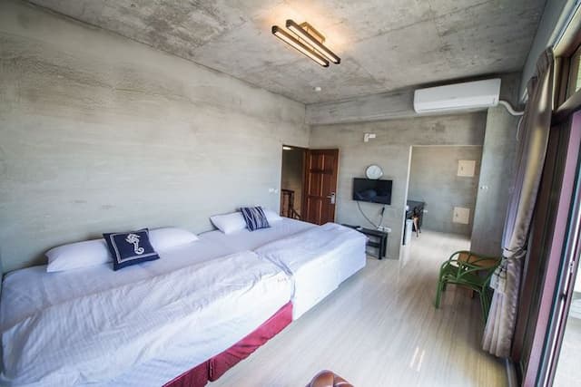 Mao House-Quarter Room-8