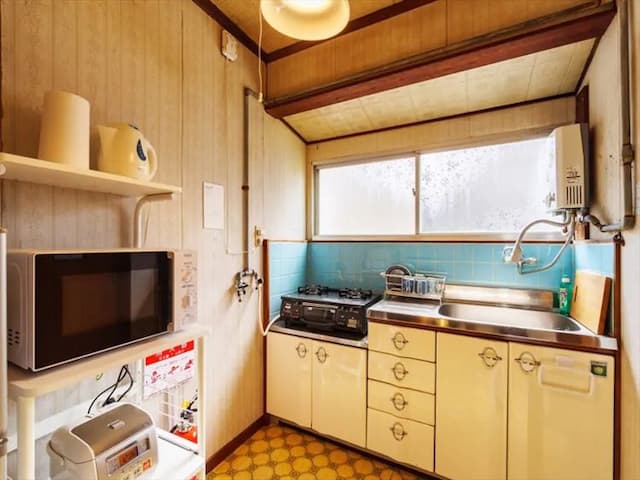 1 stopto Tennoji/7min walk to station/2-story Japanese retro house/71㎡/Max 6pax-Entire house | 4-6ppl | good for group-6