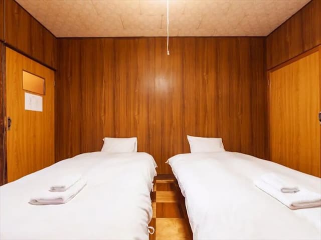 1 stopto Tennoji/7min walk to station/2-story Japanese retro house/71㎡/Max 6pax-Entire house | 4-6ppl | good for group-2