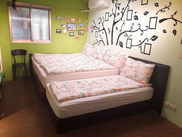 三隻老虎青年旅店-標準六人房-4