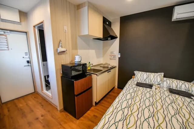 Vanilla Hotel-Simple Eight-person Room-5