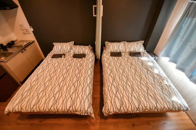 Vanilla Hotel-Simple Eight-person Room-7