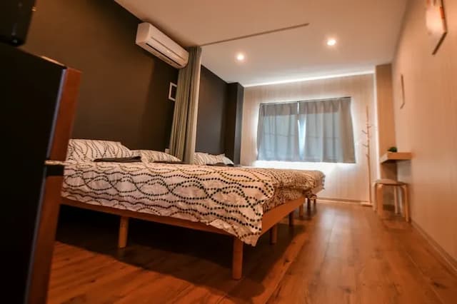 Vanilla Hotel-Simple Eight-person Room-3