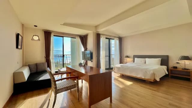 Sinasera Resort-Executive Double Room-1