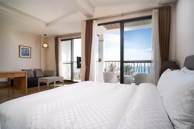 Sinasera Resort-Executive Double Room-2