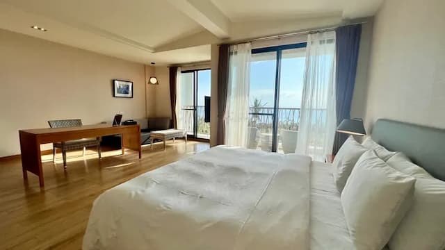 Sinasera Resort-Executive Double Room-3