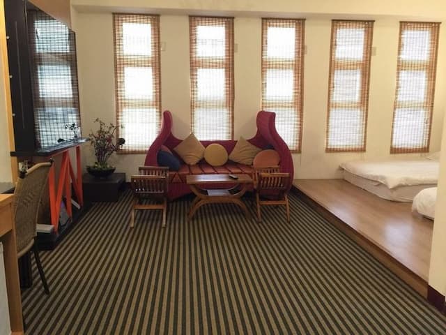 悠旅民宿-四人房－含沙發-2