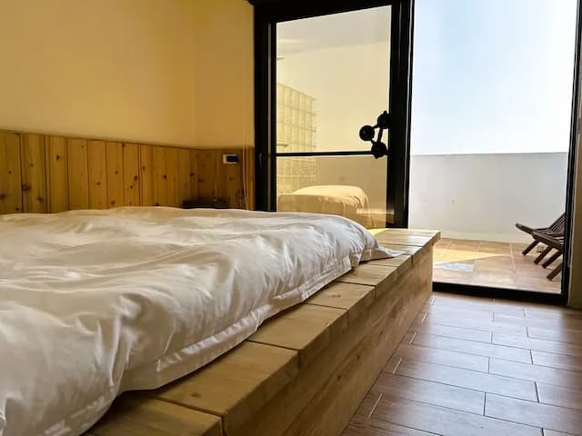 White house 35 B&B-Sea view starry sky double room | open-air bathtub-1