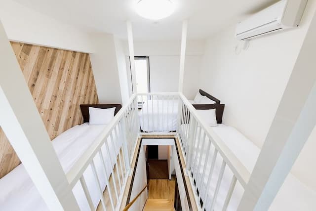 デラックスメゾネット2階へは階段をご利用ください。