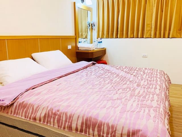 Jia's Homestay-Double green room-1