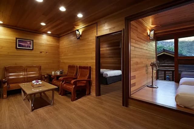 台中商務旅館－八仙山莊-森活檜木四人套房-3