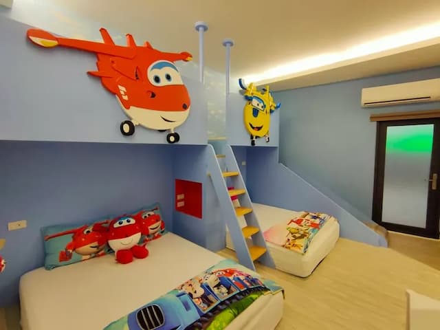 Wujie Childlike B&B-Large Room-Super wings-9