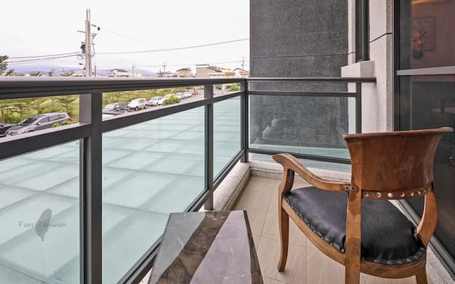 Wujie Childlike B&B-Mountain View Quad Room with Bathtub-Mickey Mouse-7