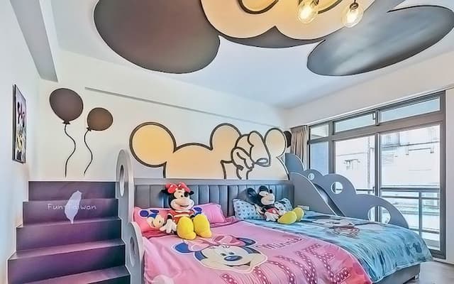 Wujie Childlike B&B-Mountain View Quad Room with Bathtub-Mickey Mouse-3