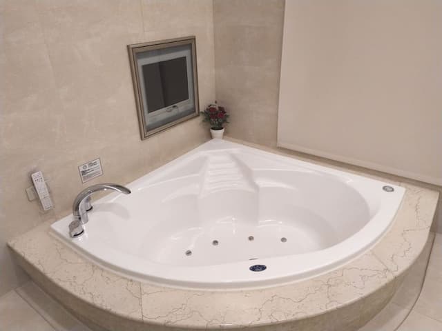 柔美精品商旅-行政三人房-7