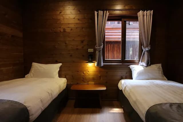 台中商務旅館－八仙山莊-【獨家專案】不指定四人房-5